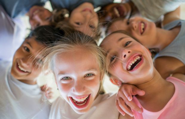 dissociation in children, childhood trauma response, dissociative symptoms